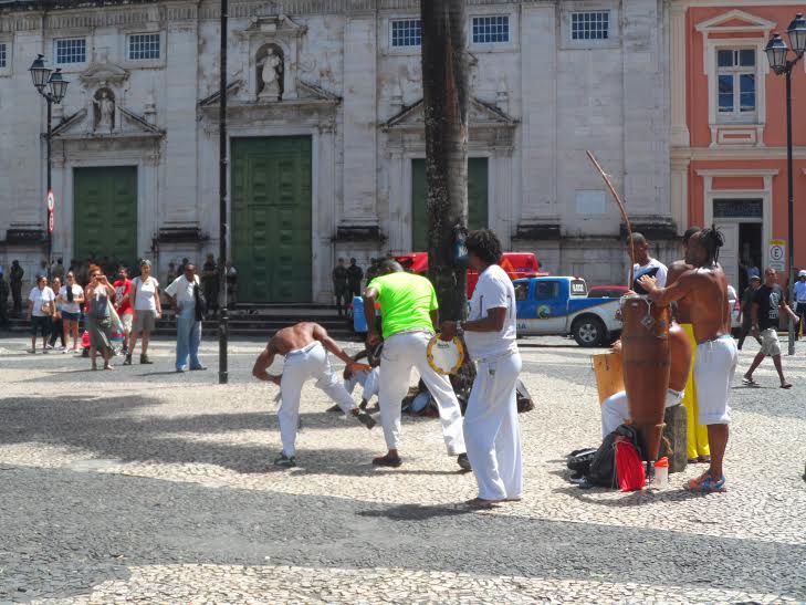 Foto de Capoeira no Terreiro de Jesus em Salvador