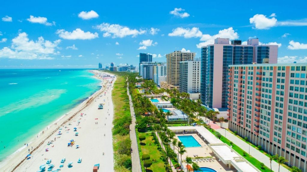 Miami é um dos melhores destinos para viajar em agosto