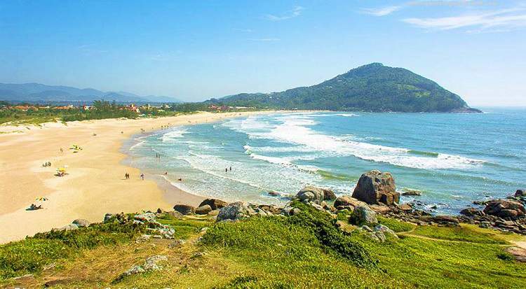 Praia da Ferrugem, Garopaba é uma das praias mais lindas do Sul Brasileiro