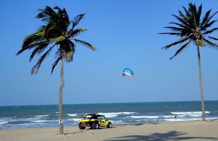 Praia do Cumbuco é uma das praias mais bonitas do Ceará