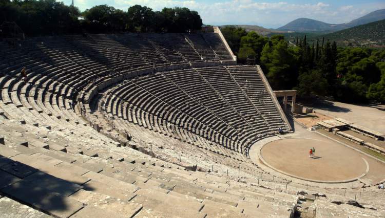 Teatro de Epidauro na Grécia