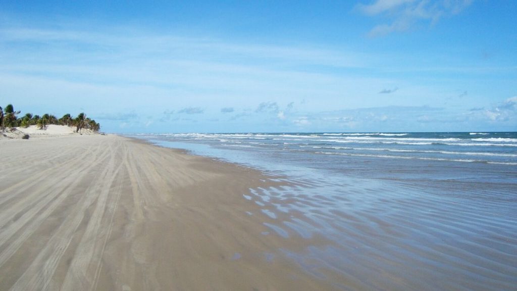 Praia das dunas é uma das praias mais bonitas de Sergipe