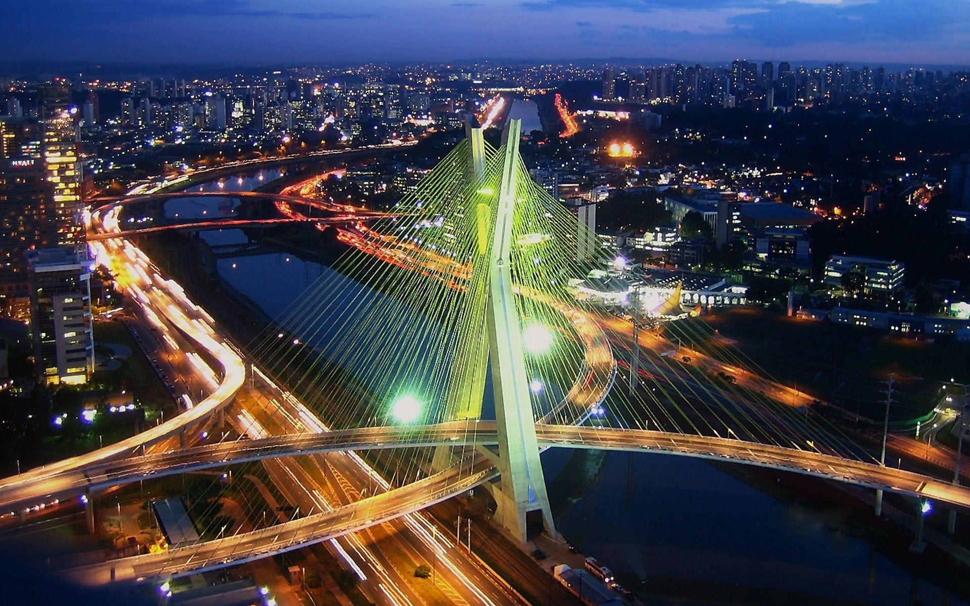São Paulo é um dos melhores destinos para viajar em outubro no Brasil