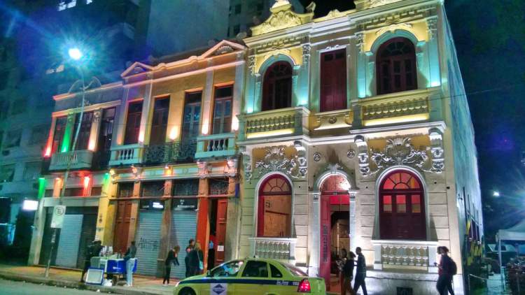 Teatro Odisseia é uma das dicas de o que fazer a noite no Rio de Janeiro