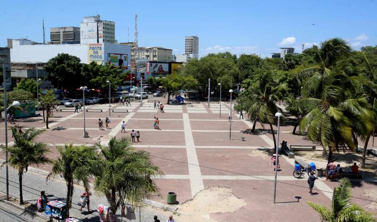 Praça José de Alencar é um dos Lugares incríveis em Fortaleza