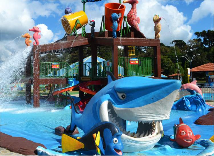 Araucária Acqua Park é um dos melhores parques aquáticos do Brasil