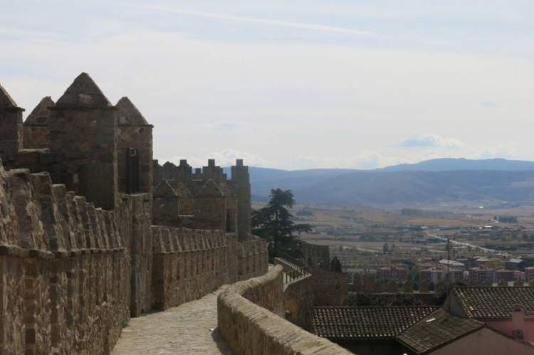 Avila na Espanha é uma das cidades medievais que farão você viajar de volta no tempo
