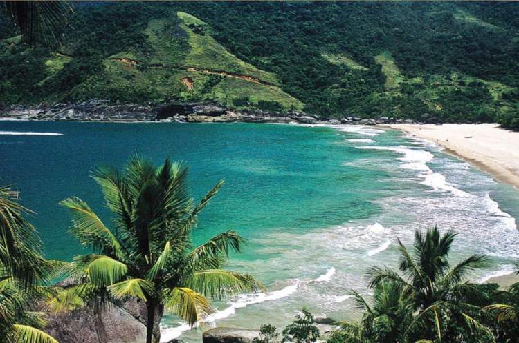 Ilhabela é uma das incríveis ilhas brasileiras