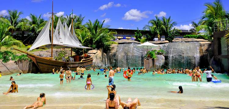 Náutico Praia Clube é um dos melhores parques aquáticos do Brasil