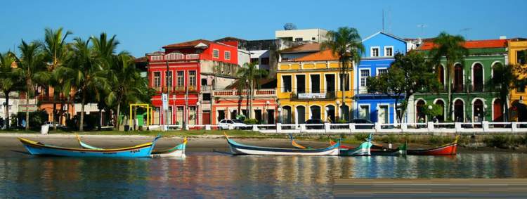 Paranaguá é um dos destinos para viajar barato pelo Brasil