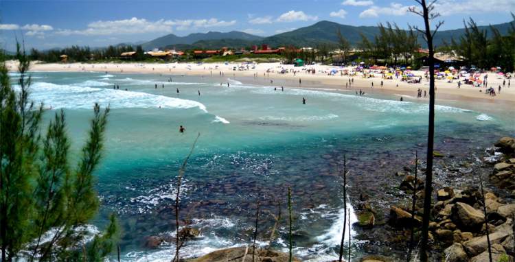 Praia da Ferrugem é uma das praias mais paradisíacas de Santa Catarina