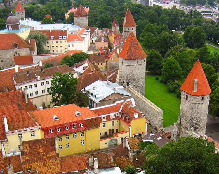 Tallinn na Estônia é uma das cidades medievais que farão você viajar de volta no tempo