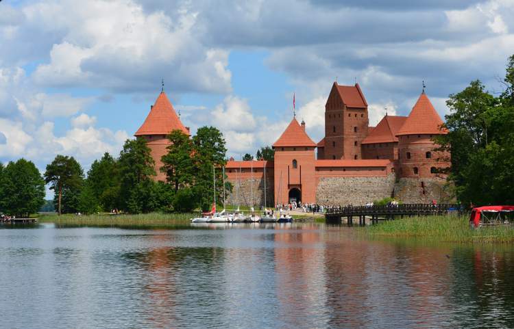 Trakai na Lituânia é uma das cidades medievais que farão você viajar de volta no tempo
