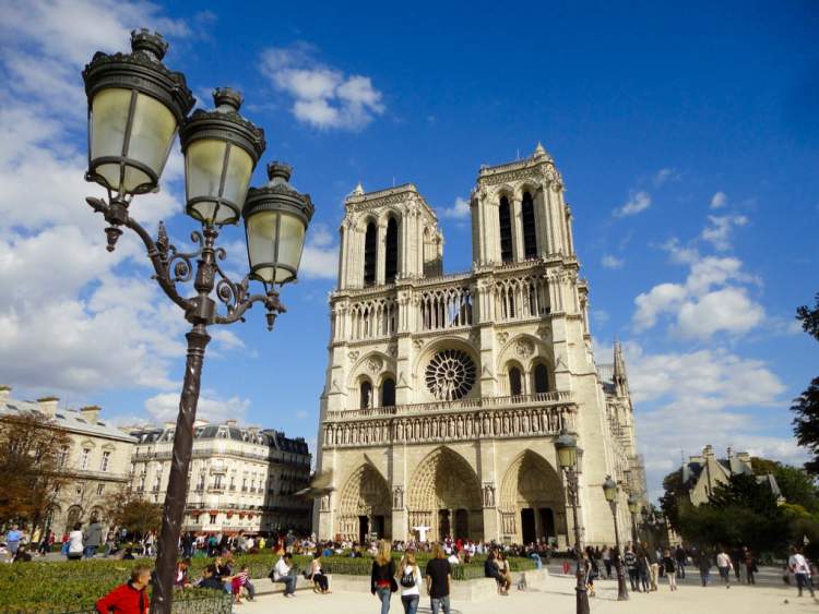 Catedral de Notre Dame é uma das Atrações Gratuitas em Paris