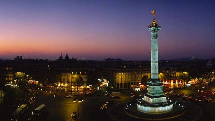 Praça da Bastilha é uma das Atrações Gratuitas em Paris