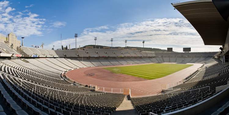 Estádio Olímpic Lluís Companys é uma das atrações gratuitas em Barcelona