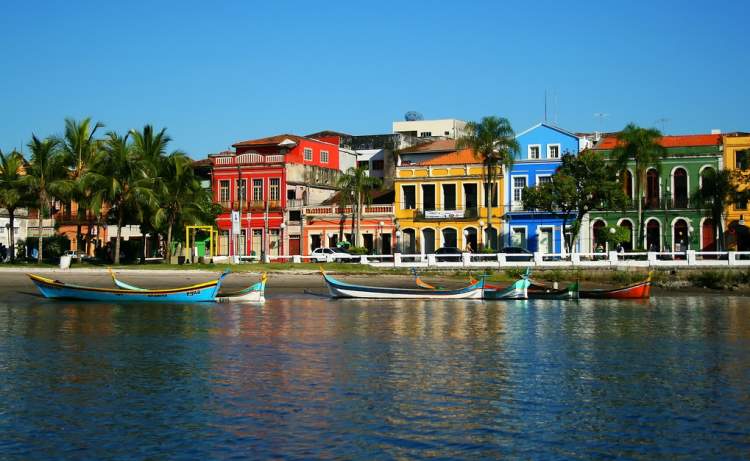 Paranaguá é um dos destinos baratos para viajar nas férias de Dezembro