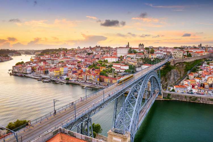 melhor época para ir a Portugal e conhecer Porto