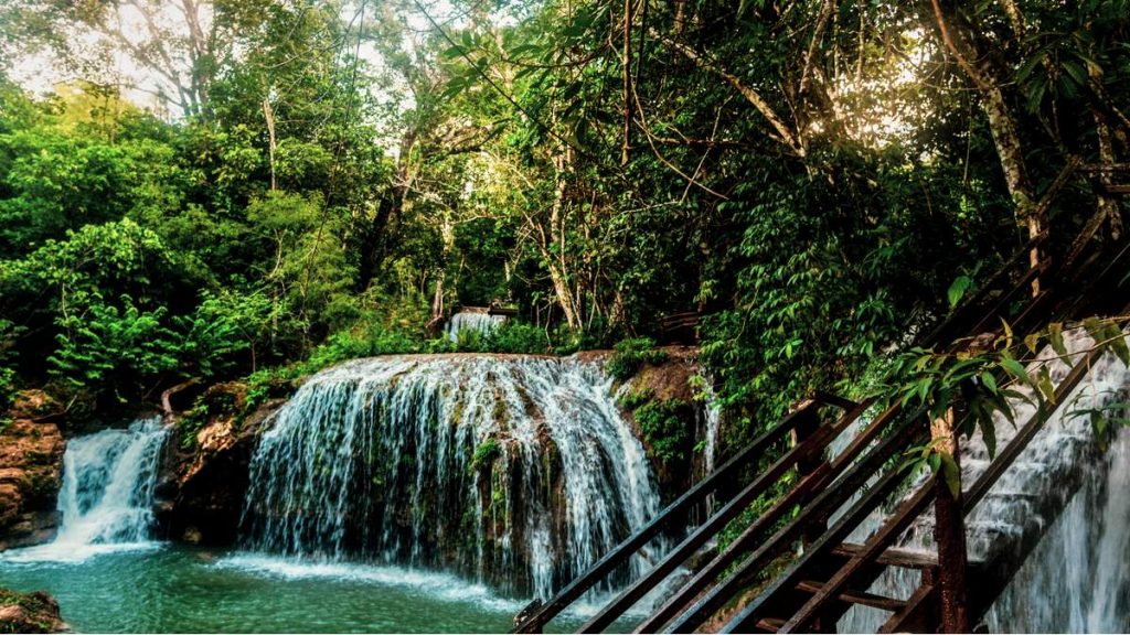 Cachoeira em Estância Mimosa em Bonito - Mato Grosso do Sul