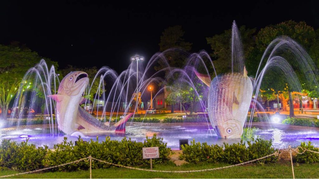 Praça da Liberdade é um dos pontos turísticos de Bonito - Mato Grosso do Sul